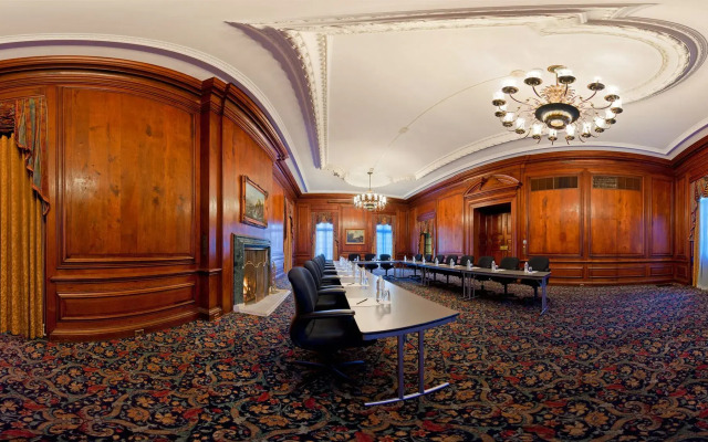 Glen Cove Mansion Hotel