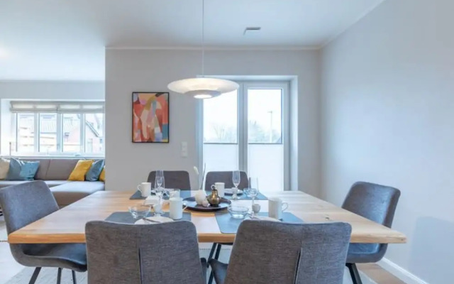 Moderne Doppelhaushalfte in Niebull