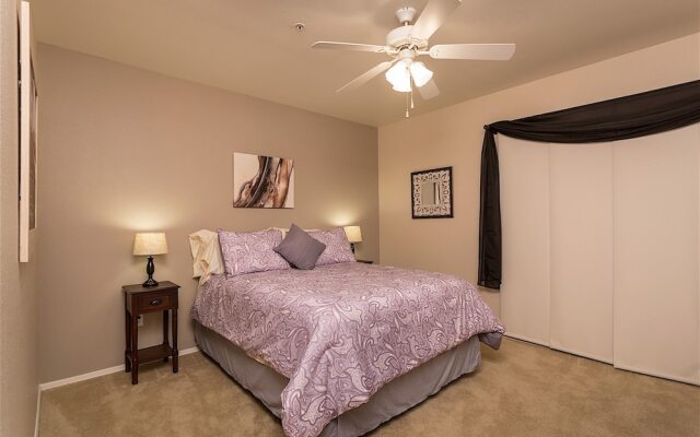 Canuck Condo 2 BR by Casago