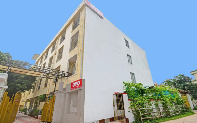 OYO 92779 The Green Akress