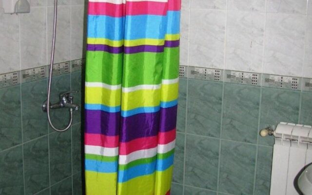 Family Hotel Emaly 1