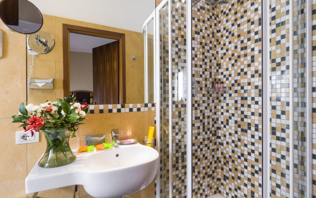Hotel Carrobbio