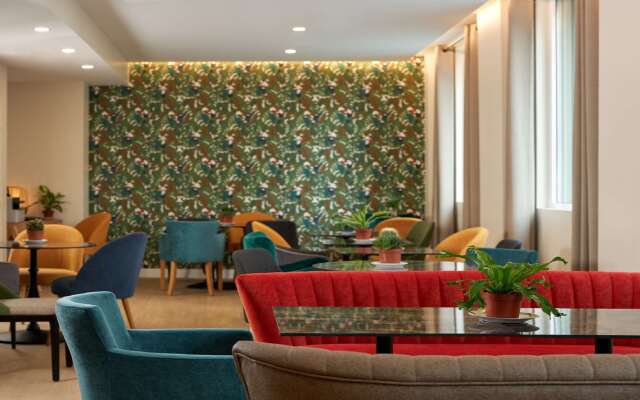 Hotel Apolonia Paris Montmartre, Sure Hotel Collection by BW