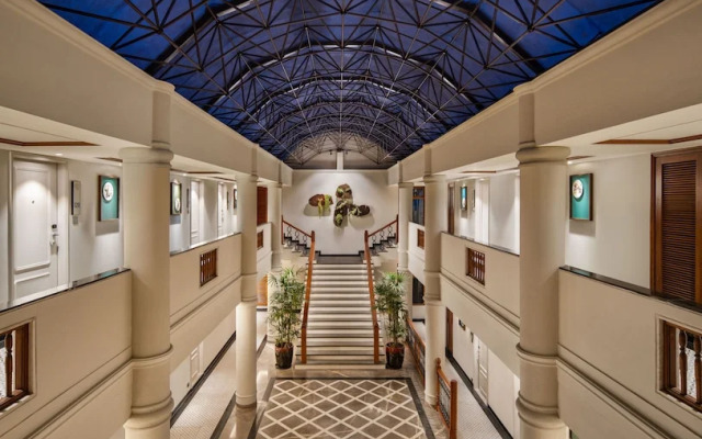 Fountain Hotel
