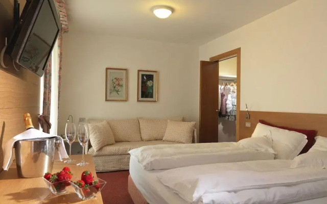 Albergo Miralago