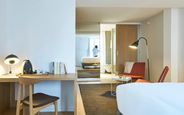 9Hotel Republique