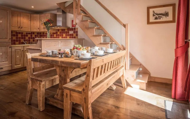 Quietly Located Chalets With Hammam