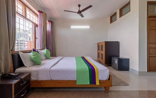 Treebo Stotrak S N Residency, Mussoorie