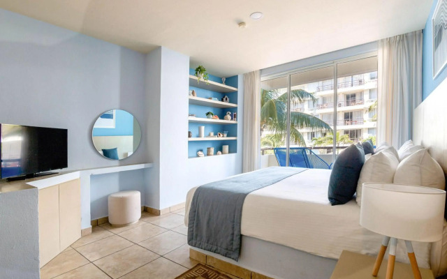 Ixchel Beach Hotel