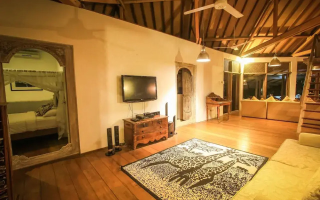 Rumah Nyaman Villa
