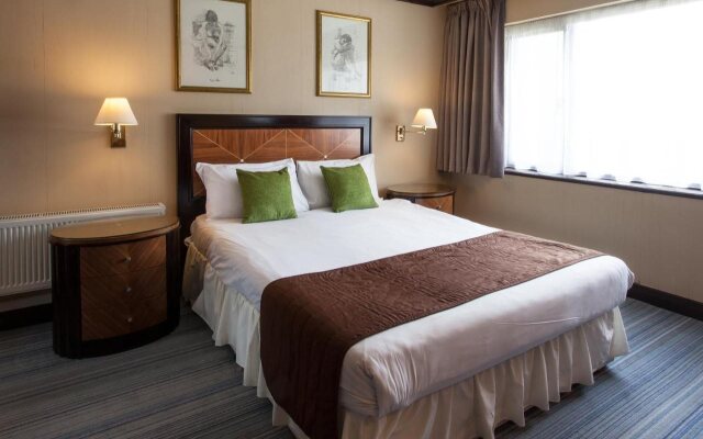 Europa Gatwick Hotel & Spa