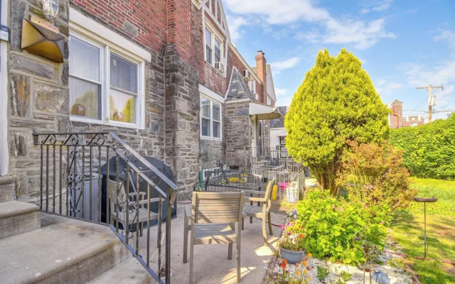 Quaint Lansdowne Getaway Near Downtown Philly!