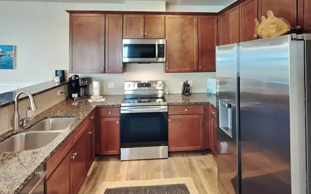 Beachside Blue Sailfish by Ryson Vacation Rentals