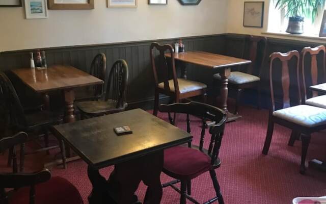 The Old Ham Tree Inn