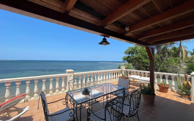 MARINETA CASIANA "Villa Angela"