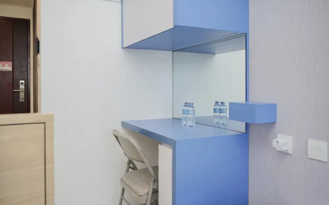 Comfortable And Simply Studio At Sky House Bsd Apartment