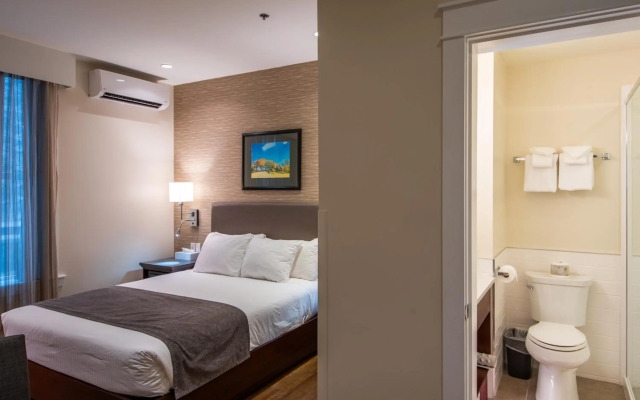 Strathcona Hotel