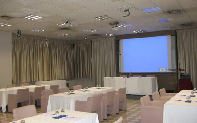 MajesticHouse Conference & Restaurant