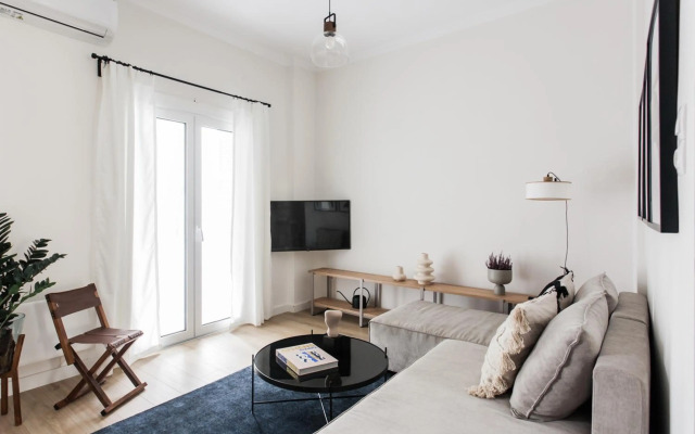 Pristine 1BR Apartment in Ampelokipoi Area by UPSTREET