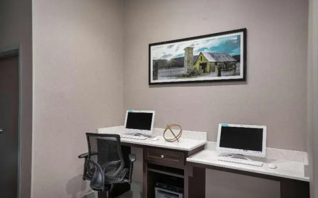 La Quinta by Wyndham West Memphis