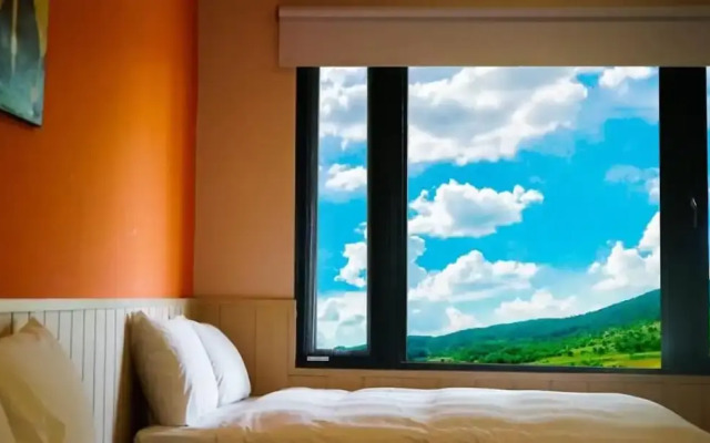 Ruixiong Hotspring Villa