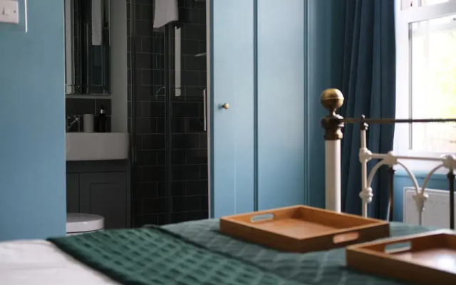 The Crown Inn Dial Post