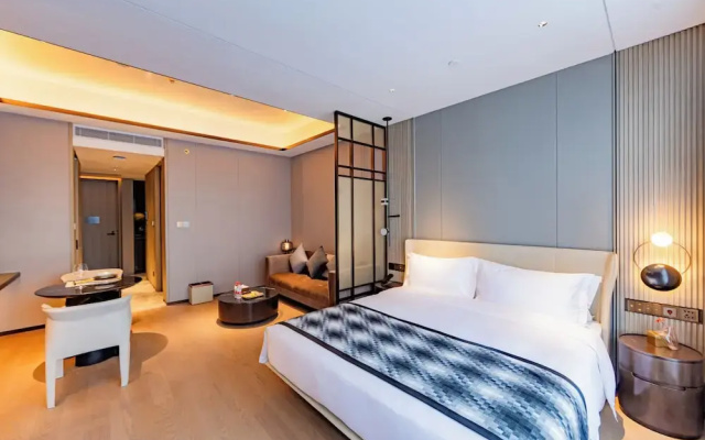 J Residence (Xiancun Metro Station, Zhujiang New Town, Guangzhou)