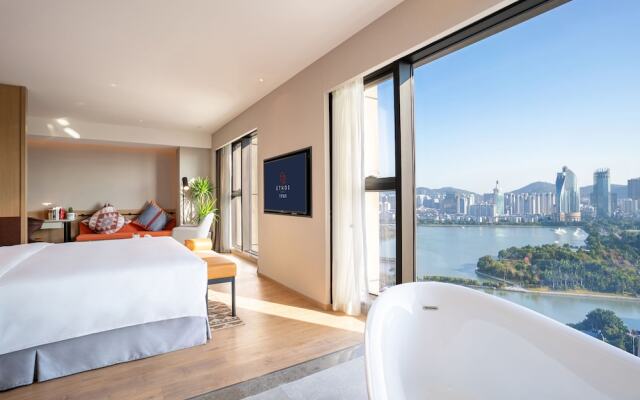 Hilton Garden Inn Xiamen Bailuzhou Park