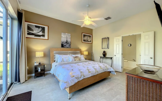 Scuttle Vacation Pool Home W Spa