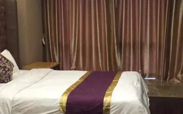 Tamrac International Apartment