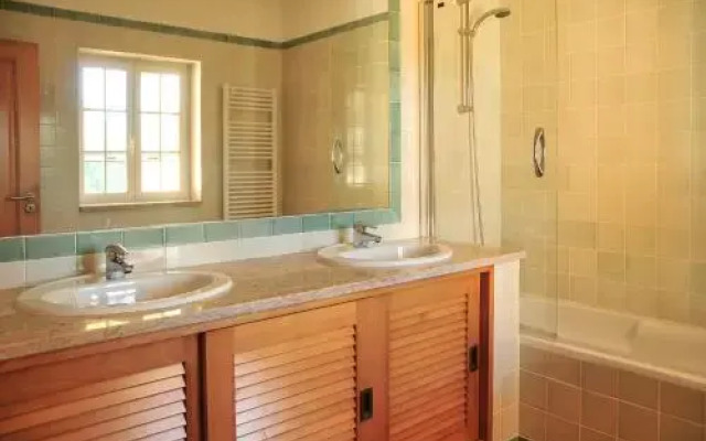 Townhouse Beach Pool Silver Coast C1