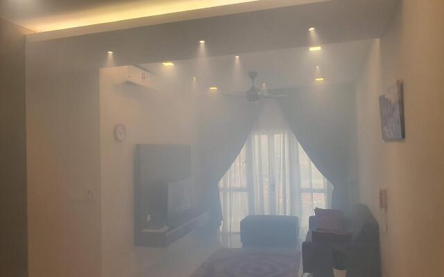 Southville Stay 2 @ Savanna Executive Suite