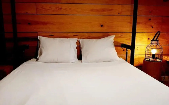 Hostal Erasmus by gaiarooms
