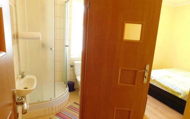 Pokoje Goscinne Dastin