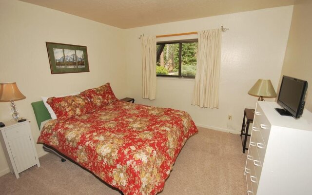 3330 Pine Hill Road 2 Bedroom Home by RedAwning