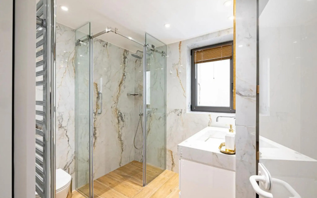 202- HiEndAccomodation-TopLocation