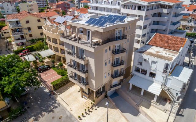 Almare apartments  Budva