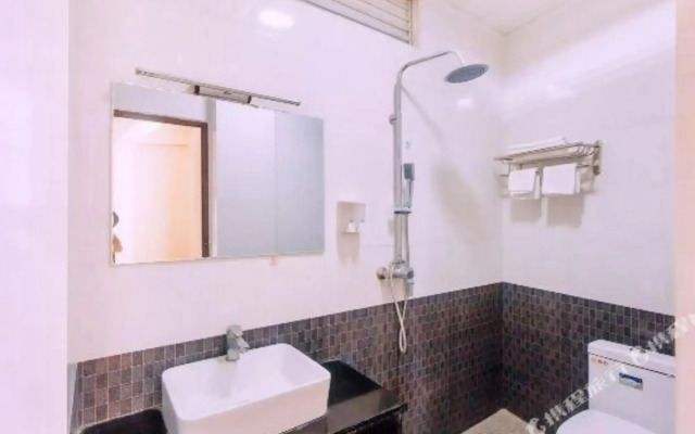 Qingshun Hotel