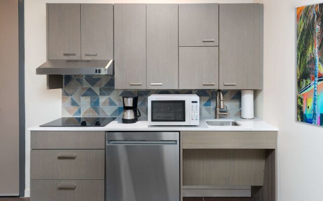 Hyatt House Orlando Airport