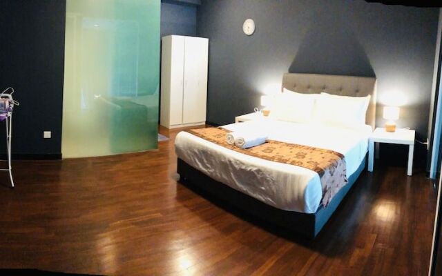 Scott Garden - Mid Valley by Leisure2U - Cheap stay, check in out time and price negotiable