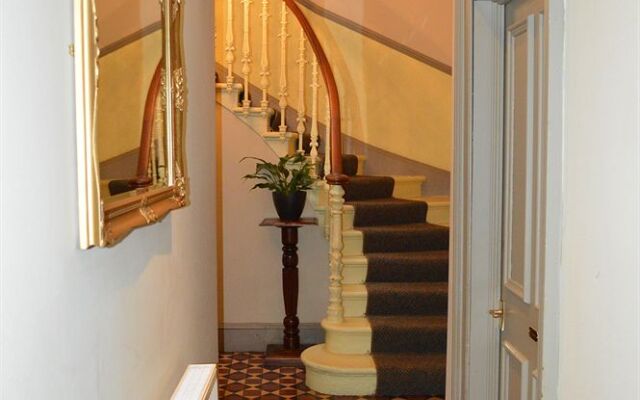 MW Townhouse Guesthouse 4 Star
