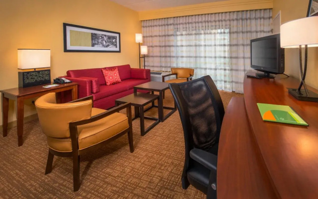 Courtyard by Marriott Williamsburg Busch Gardens Area