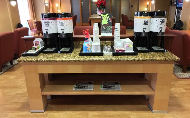 Hampton Inn Garden City