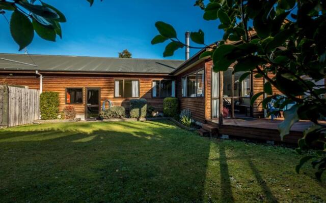 11b Leamington Street