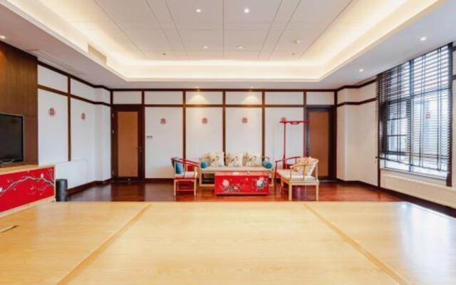 Honglilai Xixili Theme Hotel (Leshan High Speed Railway Station)