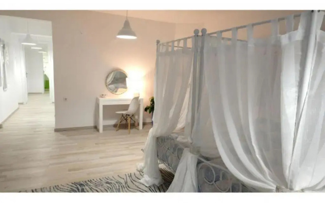 Stunning Villa Close to the sea