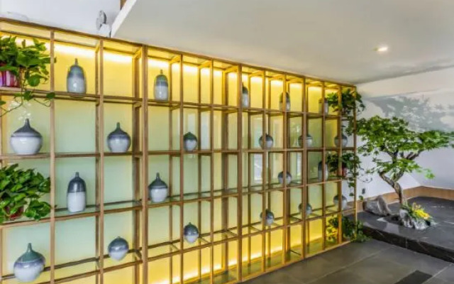 QIANNA HOTEL JOURNEY (Xingyang Municipal Government)