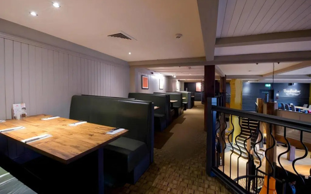 Premier Inn Nottingham West