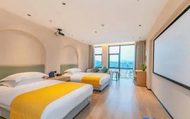 Meihe Intelligent Hotel (New Town Baolong Plaza)