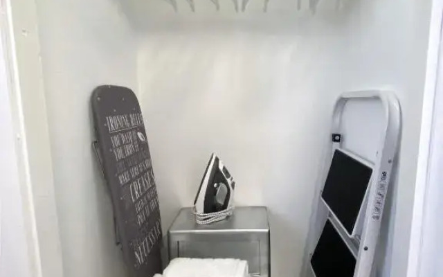 Gregory's Studio apartment with sea view